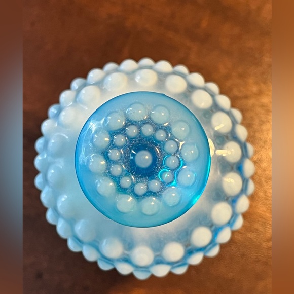Vintage Hobnail Blue Fenton perfume bottle - Picture 2 of 6
